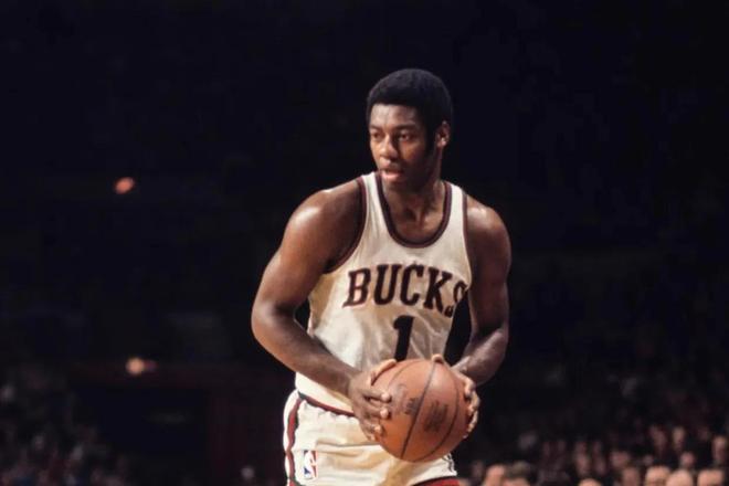 一个国家的 一个国家的