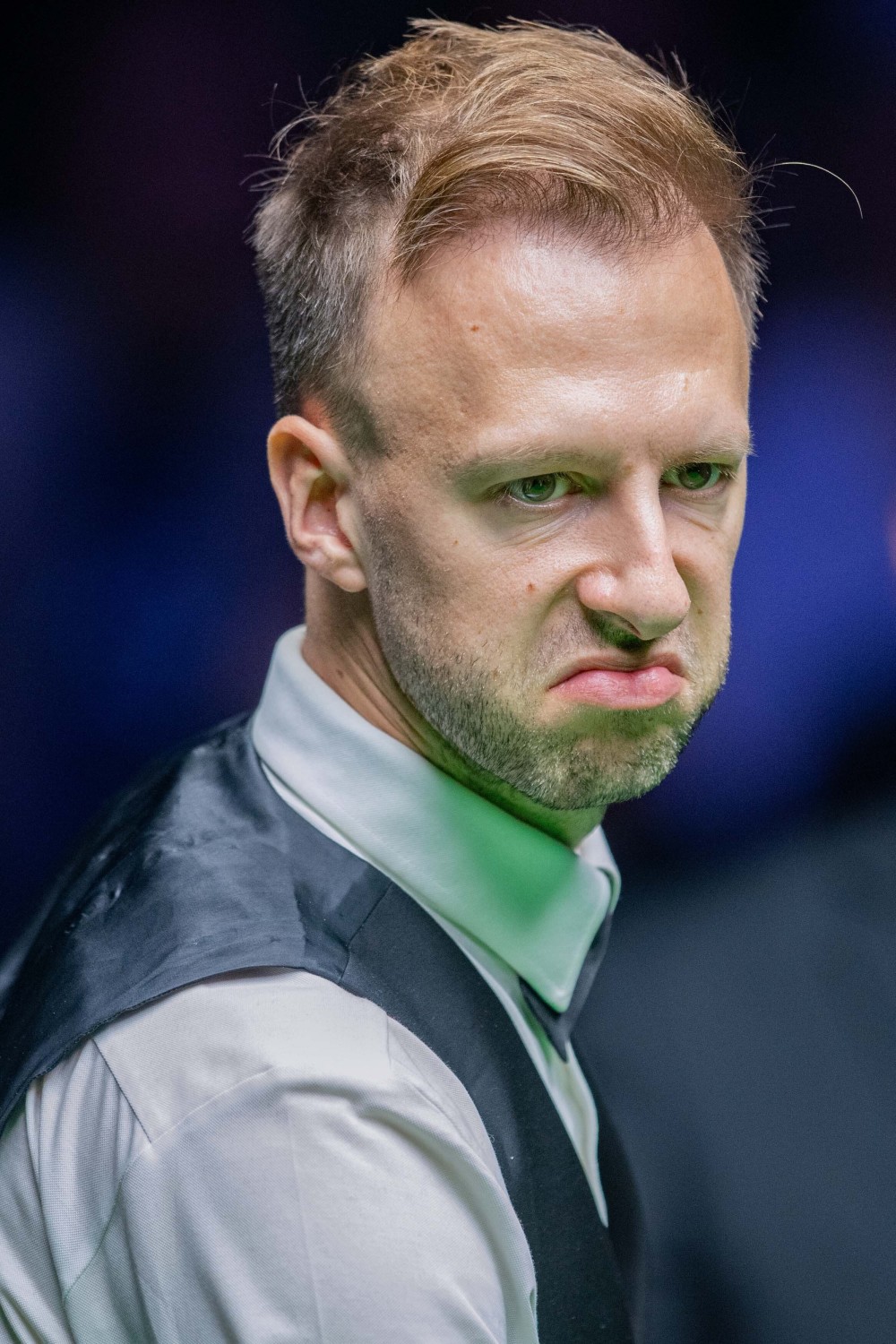 攻防两端更 攻防两端更