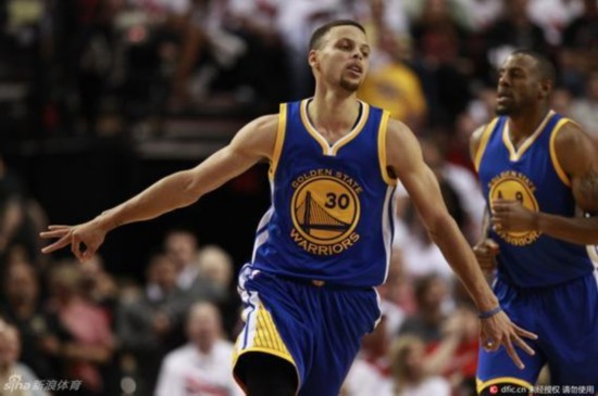 组在后卫线 组在后卫线