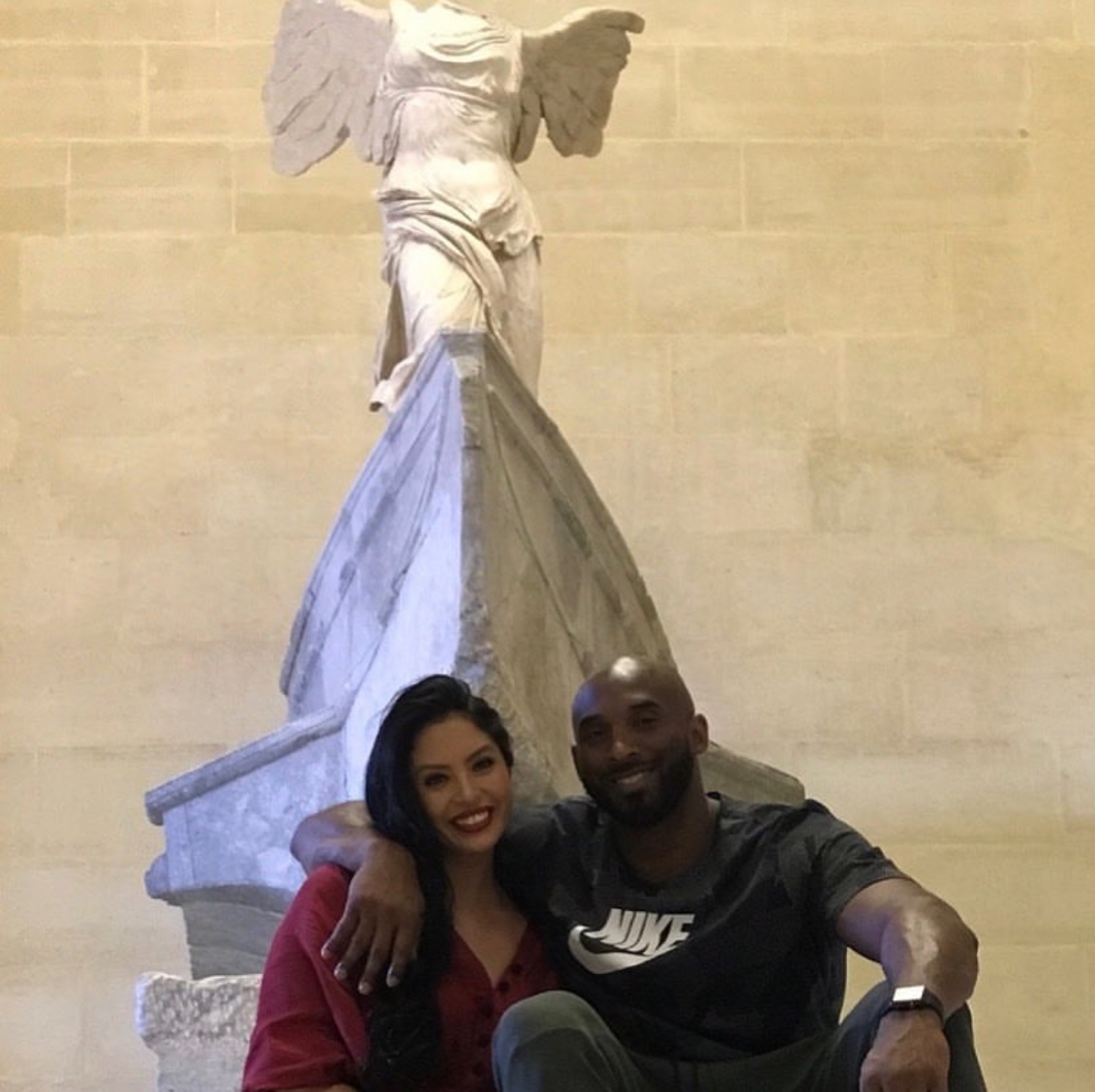 持两步之遥 持两步之遥